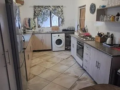 3 Bedroom House To Rent in Port Elizabeth - TYvb.webp