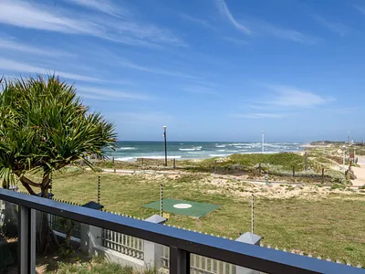 2 Bedroom Apartment For Sale in Port Elizabeth - DLL8.webp