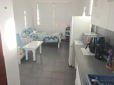 1 Bedroom Apartment To Rent in Port Elizabeth - SFhO.webp