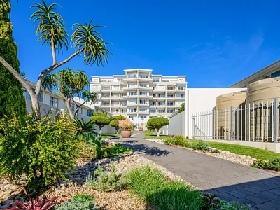 2 Bedroom Apartment To Rent in Port Elizabeth - img