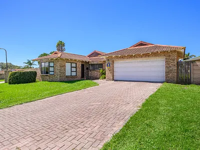 3 Bedroom House For Sale in Port Elizabeth - img