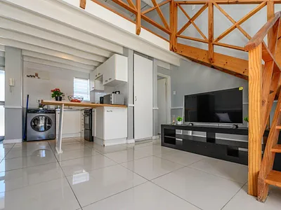 1 Bedroom Apartment For Sale in Port Elizabeth - img