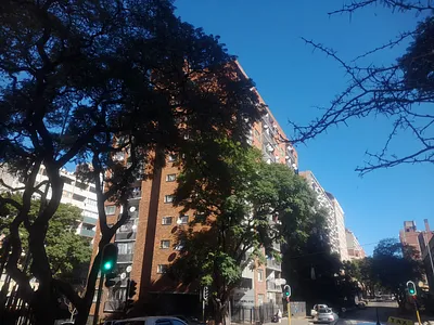 1 Bedroom Apartment For Sale in Johannesburg - NWar.webp