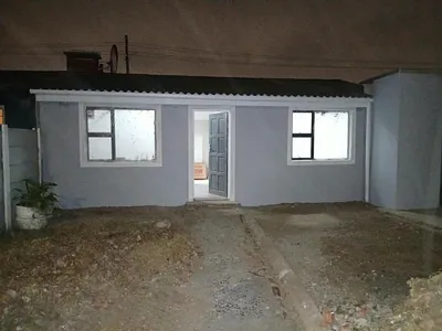 2 Bedroom House For Sale in Cape Town - lthw.webp