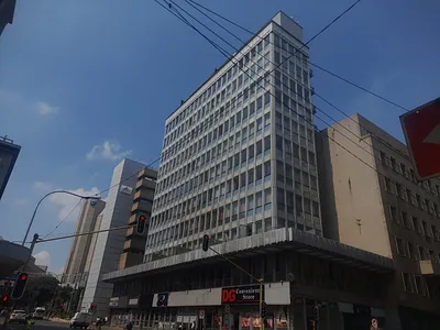 0.5 Bedroom Apartment For Sale in Johannesburg - img