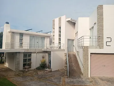 3 Bedroom House For Sale in Jeffreys Bay - 0EQI.webp