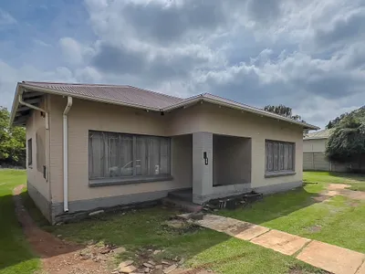 3 Bedroom House For Sale in Kempton Park - h4cf.webp