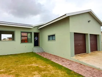 3 Bedroom House For Sale in Jeffreys Bay - nCX9.webp