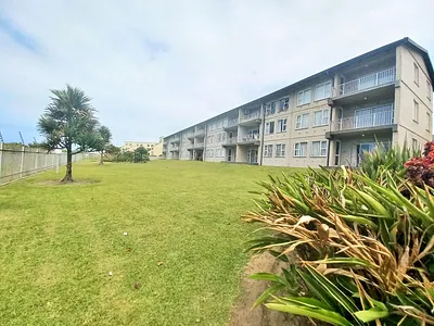 2 Bedroom Apartment For Sale in Margate - qjiz.webp