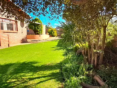 6 Bedroom House For Sale in Jeffreys Bay - img