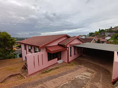 3 Bedroom House For Sale in Durban - 7E7y.webp