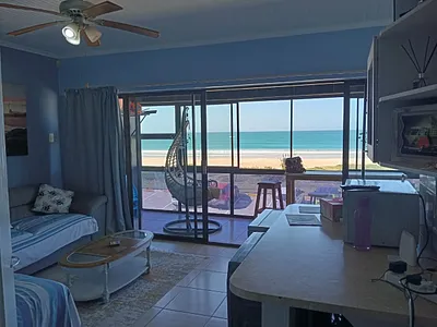 2 Bedroom Apartment For Sale in Jeffreys Bay - uJ7E.webp