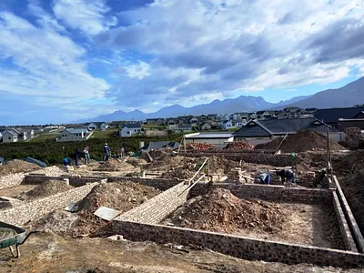 4 Bedroom House For Sale in George - img