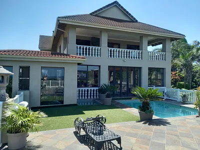 9 Bedroom House For Sale in Port Shepstone - dmEA.webp