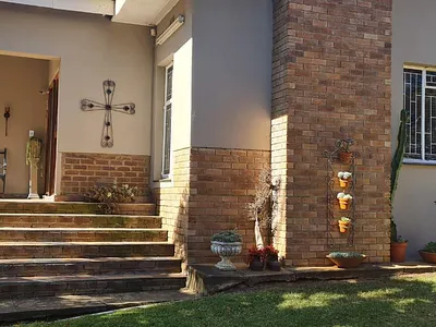 4 Bedroom House For Sale in Paulpietersburg - img