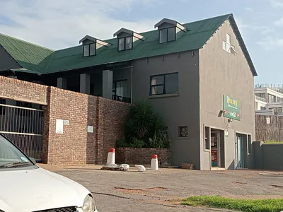 3 Bedroom Townhouse For Sale in Jeffreys Bay - img