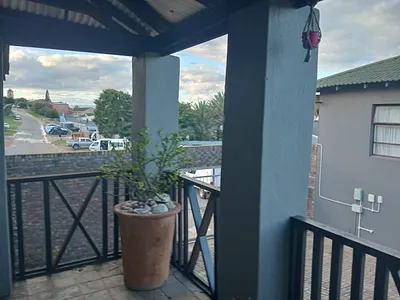 2 Bedroom Townhouse For Sale in Jeffreys Bay - img