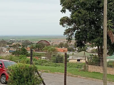 3 Bedroom House For Sale in Humansdorp - 2ezC.webp