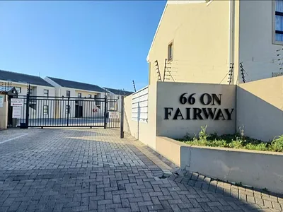 2 Bedroom Townhouse For Sale in Gordons Bay - img