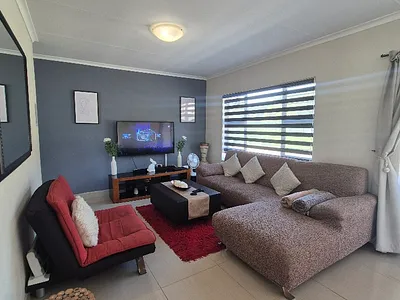 2 Bedroom Townhouse To Rent in Margate - CxrM.webp