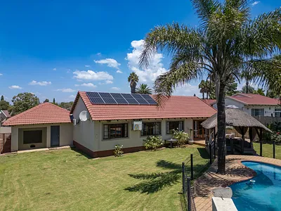 3 Bedroom House For Sale in Kempton Park - img