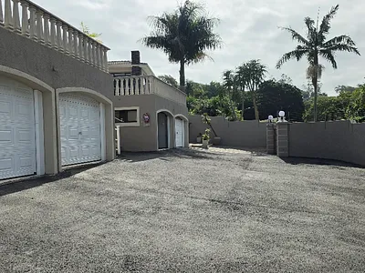 3 Bedroom Apartment To Rent in Margate - 2Mcy.webp