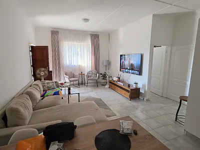 2 Bedroom Apartment To Rent in Margate - rnkw.webp