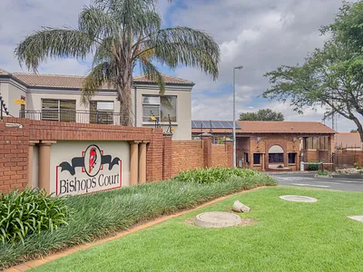 3 Bedroom Townhouse For Sale in Kempton Park - img