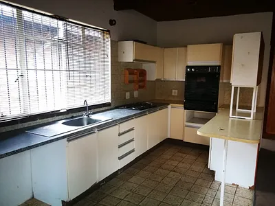 1 Bedroom Apartment To Rent in Glen Austin, Midrand - tkLo.webp