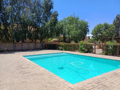 2 Bedroom Townhouse For Sale in Bloemfontein - zUS3.webp