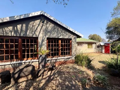 5 Bedroom House For Sale in Bloemfontein - img