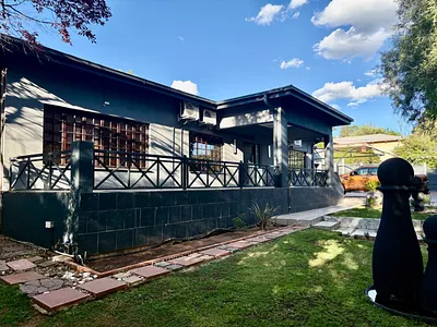 4 Bedroom House For Sale in Bloemfontein - XM6w.webp