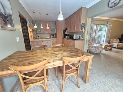 4 Bedroom House For Sale in Bloemfontein - img