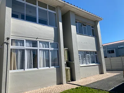 2 Bedroom Apartment To Rent in Milnerton - YoV0.webp