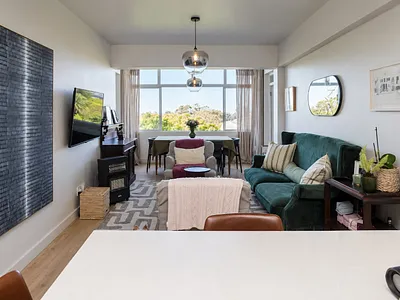 2 Bedroom Apartment For Sale in Cape Town - gCtf.webp