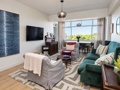 2 Bedroom Apartment For Sale in Cape Town - img
