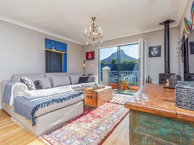 4 Bedroom Apartment For Sale in Cape Town - jZEH.webp