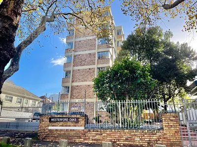 3 Bedroom Apartment For Sale in Cape Town - zFlU.webp