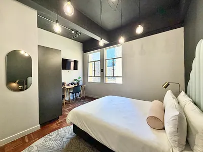 0.5 Bedroom Apartment For Sale in Cape Town - ZYG1.webp