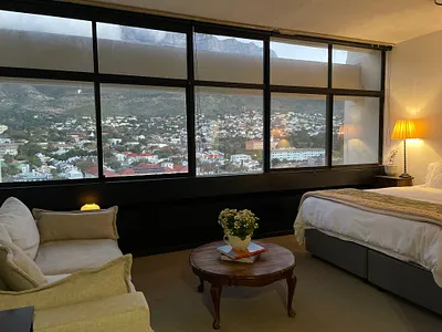 0.5 Bedroom Apartment To Rent in Cape Town - Ry0T.webp