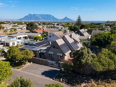 6 Bedroom House For Sale in Blouberg - GtNU.webp