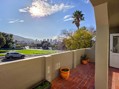 3 Bedroom Apartment For Sale in Cape Town - TUiQ.webp