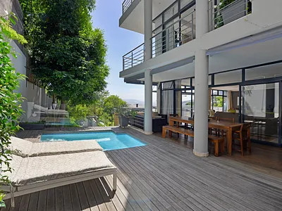 3 Bedroom Apartment For Sale in Cape Town - 8WFe.webp