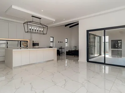 3 Bedroom House For Sale in Blouberg - 609Q.webp