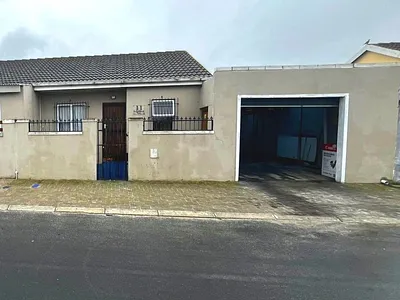 2 Bedroom House For Sale in Cape Town - 3PDS.webp