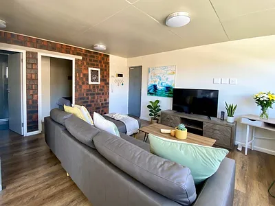 2 Bedroom Apartment To Rent in Cape Town - img