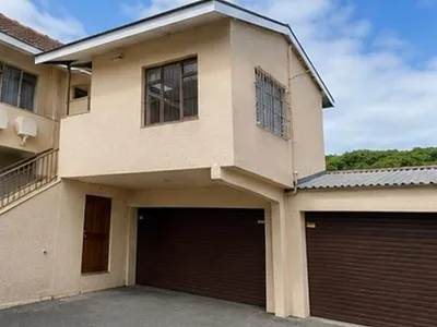 1 Bedroom Apartment For Sale in Cape Town - 2FXu.webp