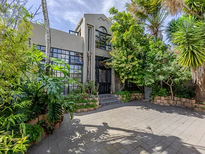 4 Bedroom House For Sale in Cape Town - img