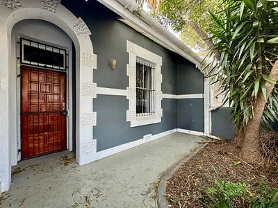 3 Bedroom House For Sale in Cape Town - OoNA.webp