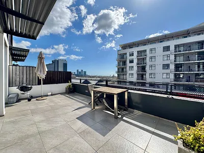 1 Bedroom Apartment For Sale in Cape Town - gAVV.webp